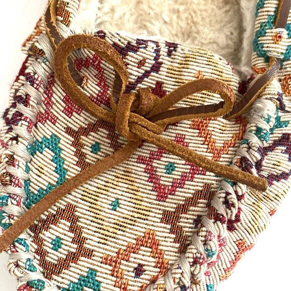 Minnetonka Red and Pink Aztec Boho Wool Slippers sz 9M Western Comfy Worm - Picture 2 of 8